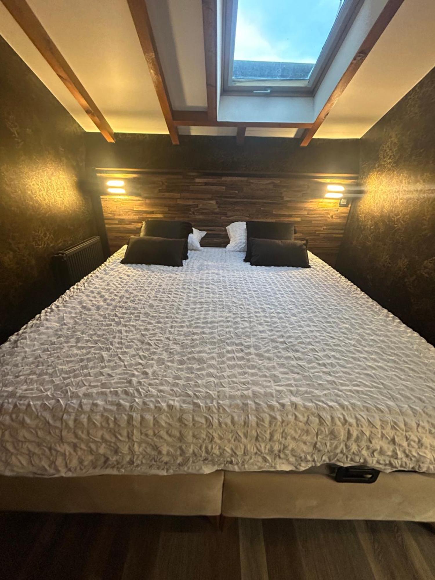 Appart Hotel Le 8 La Suite - Parking Gratuit - Mâcon エクステリア 写真