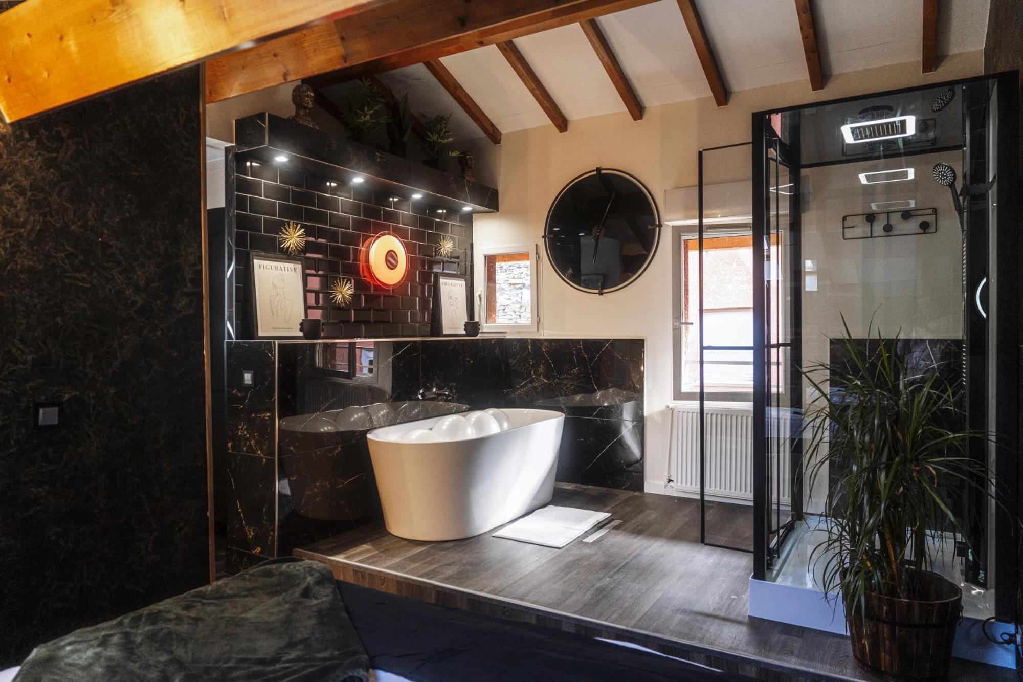 Appart Hotel Le 8 La Suite - Parking Gratuit - Mâcon エクステリア 写真